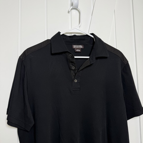Michael Kors Men's Polo Shirt Black Size Large 100% Cotton Detail On Shoulders - Picture 2 of 8